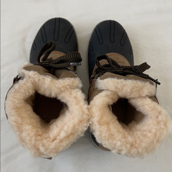 (NWT) PAWZ Women's Ginnie Cozy Warm Winter Boots, Size: 6 - Picture 15 of 16